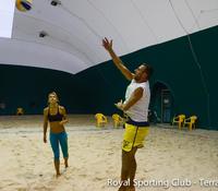 campi-sportivi-beach-volley-azione-di-gioco-2